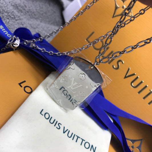 Louis Vuitton Men's Necklace