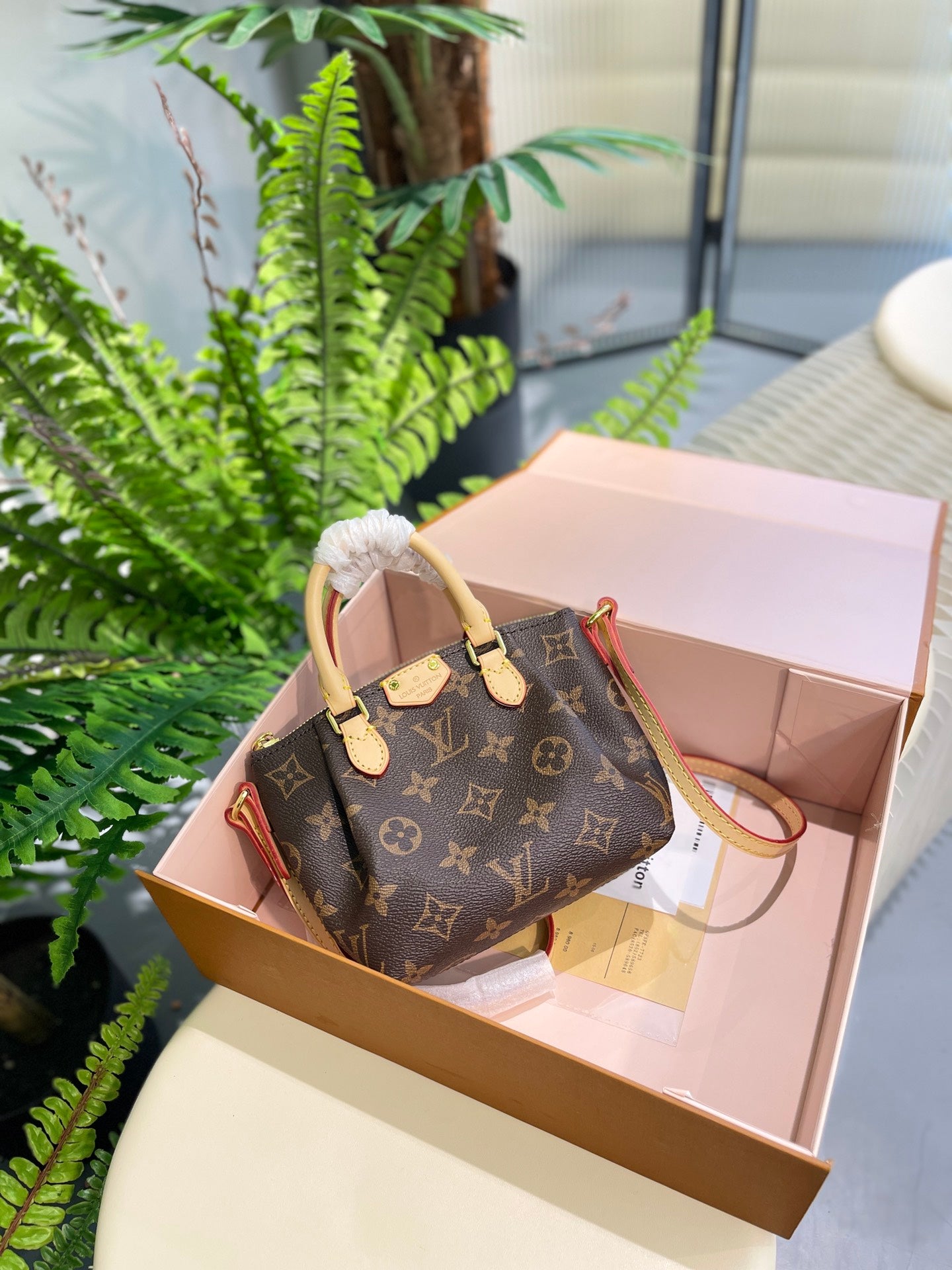 Small Louis Vuitton bag