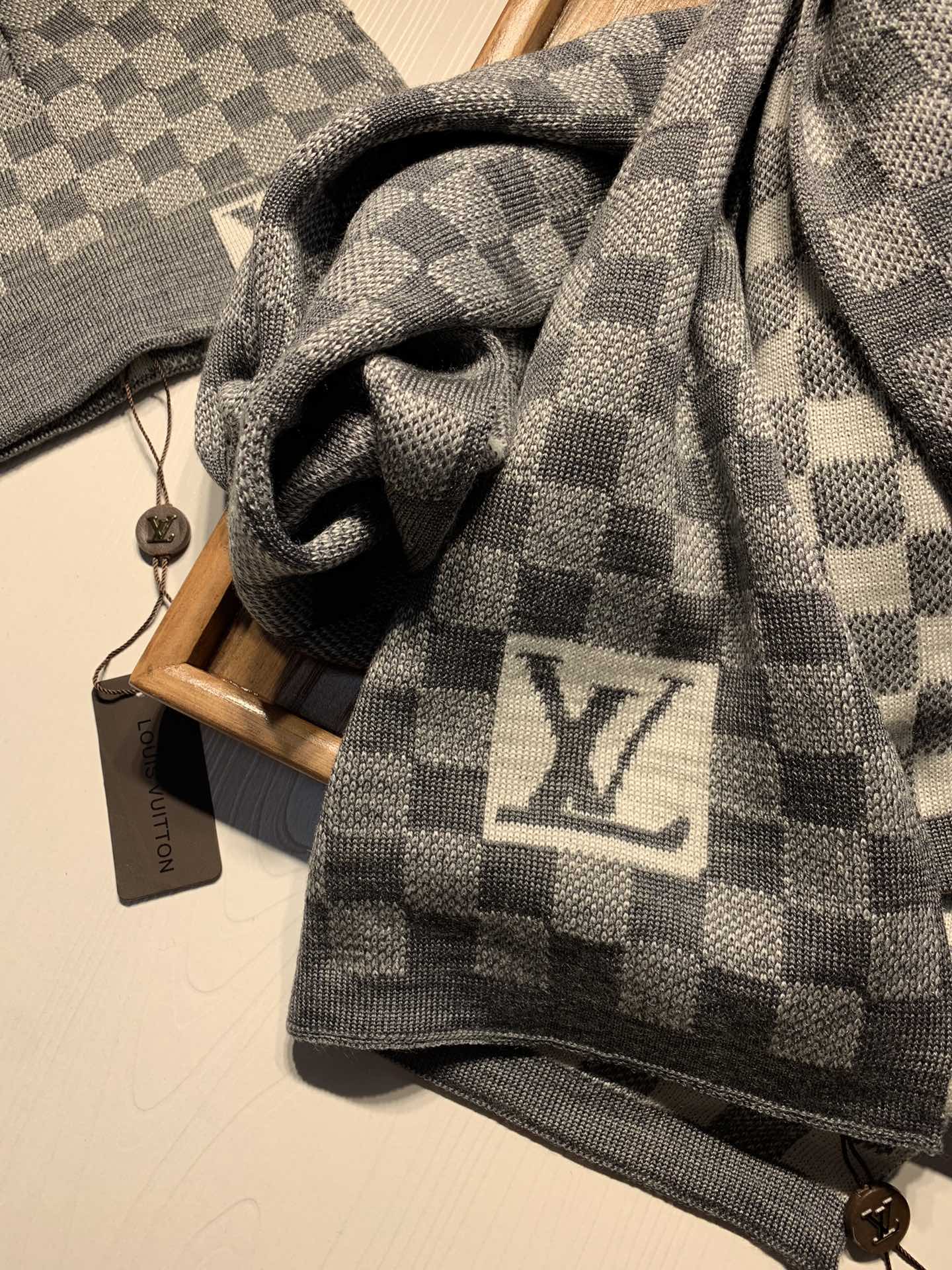 LV Hat and Scarf Set