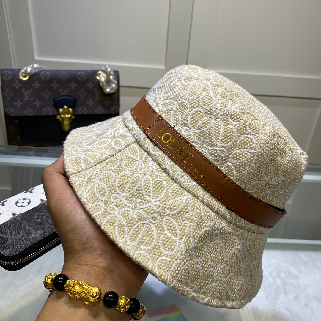 Loewe hat