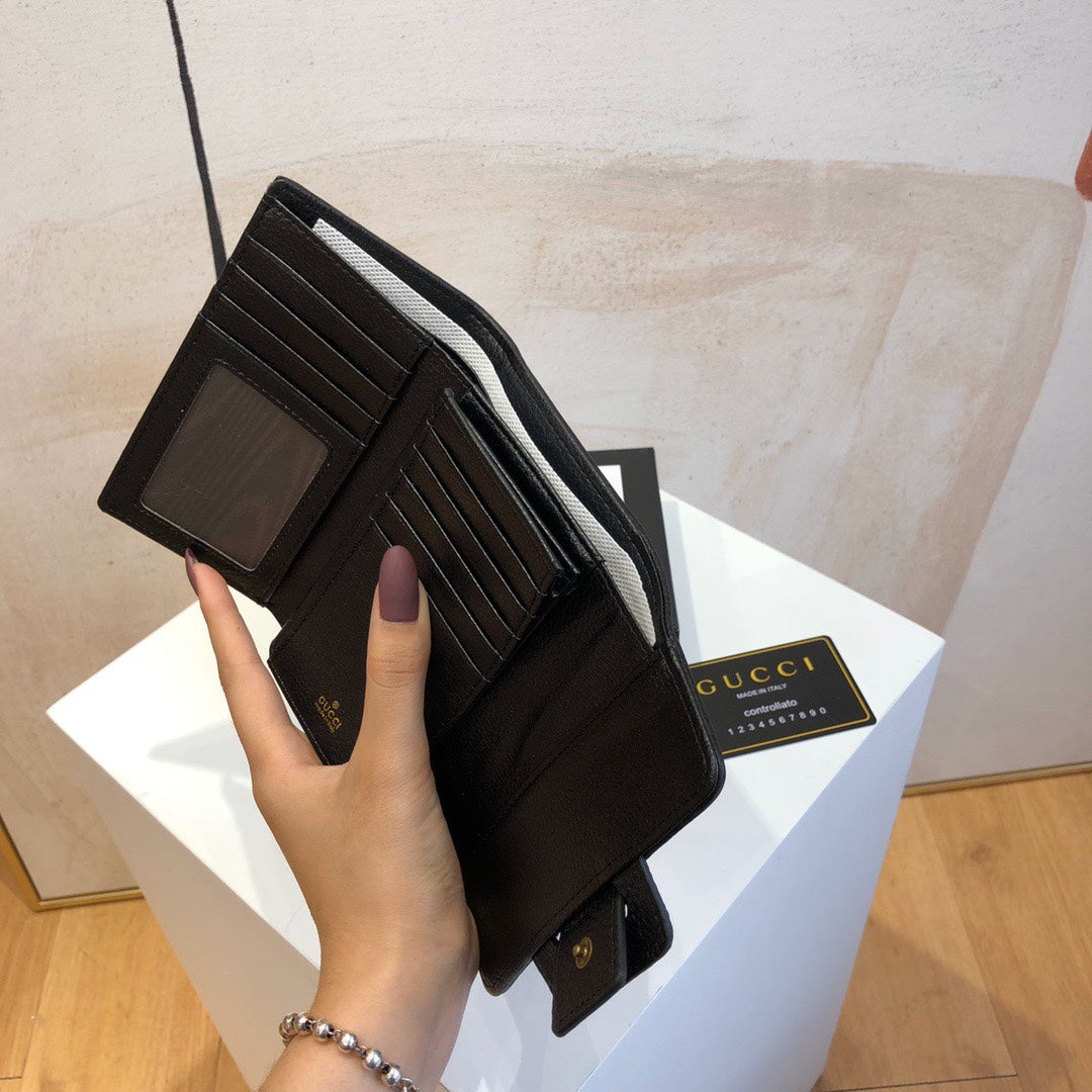 Gucci wallet