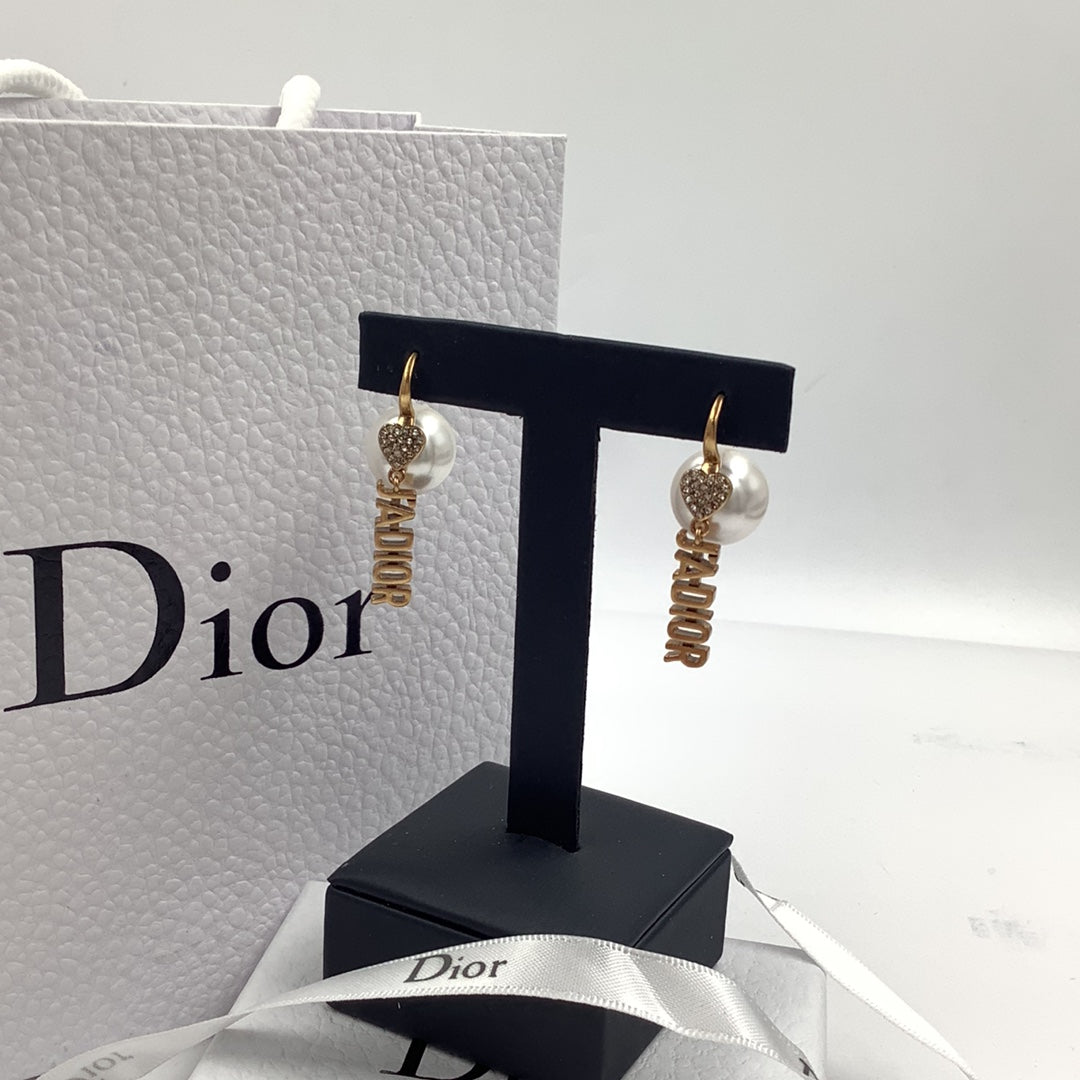 Pendientes de perla Dior