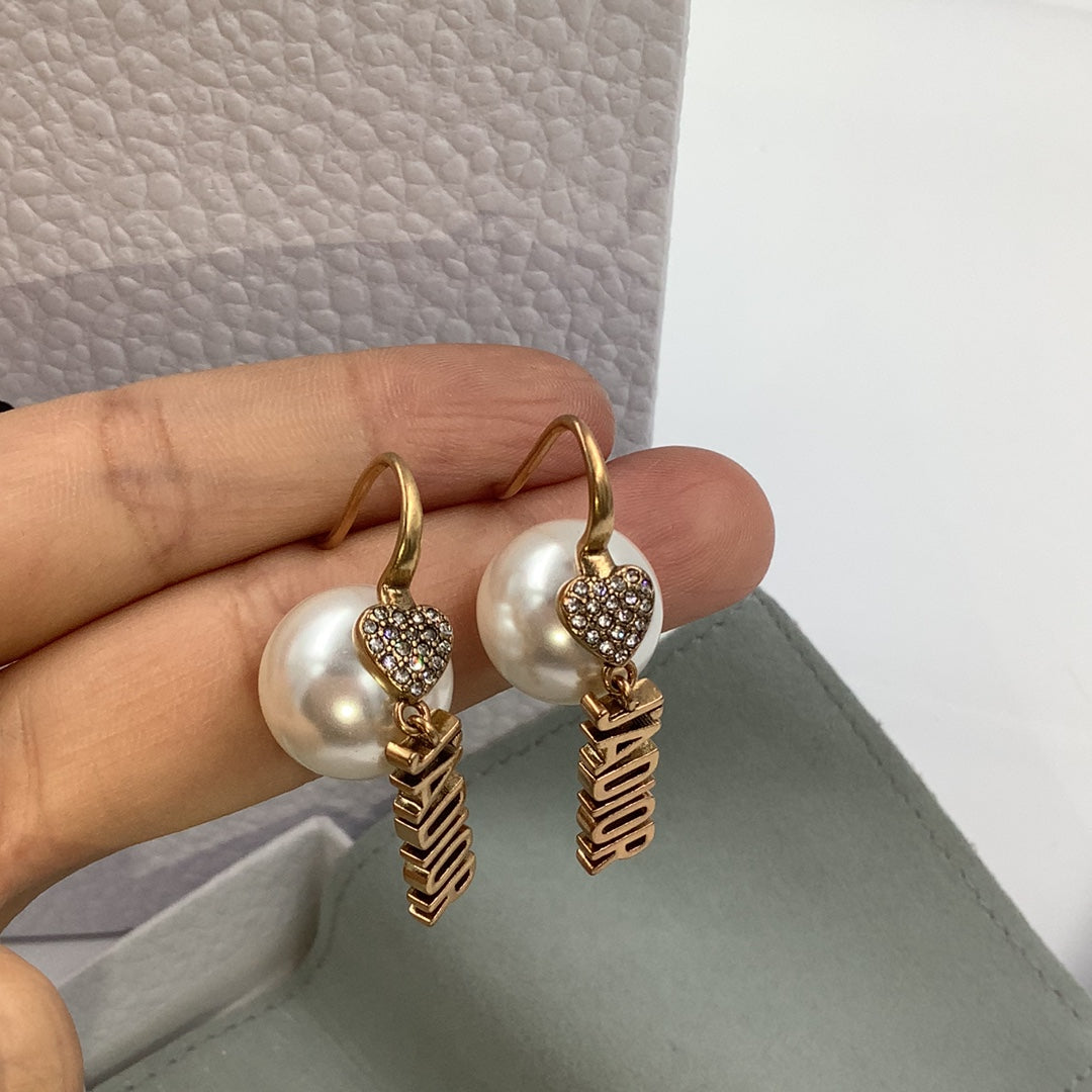 Pendientes de perla Dior