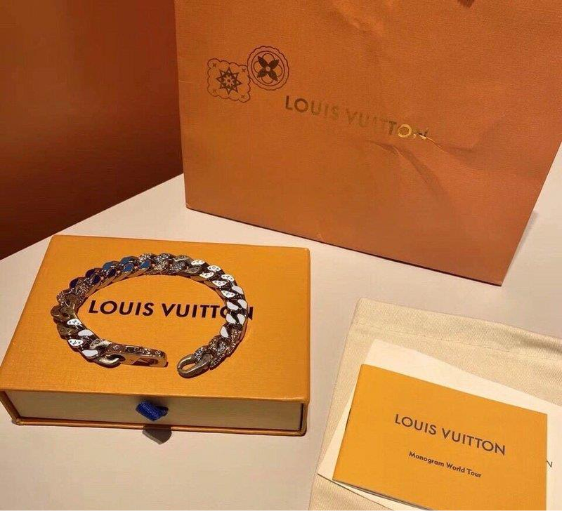 Louis Vuitton necklace