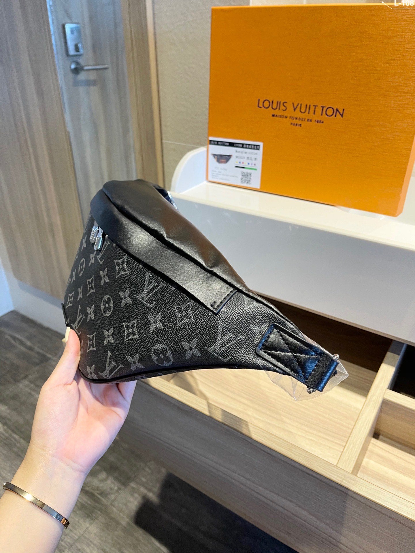 Louis Vuitton Men's Waist Bag