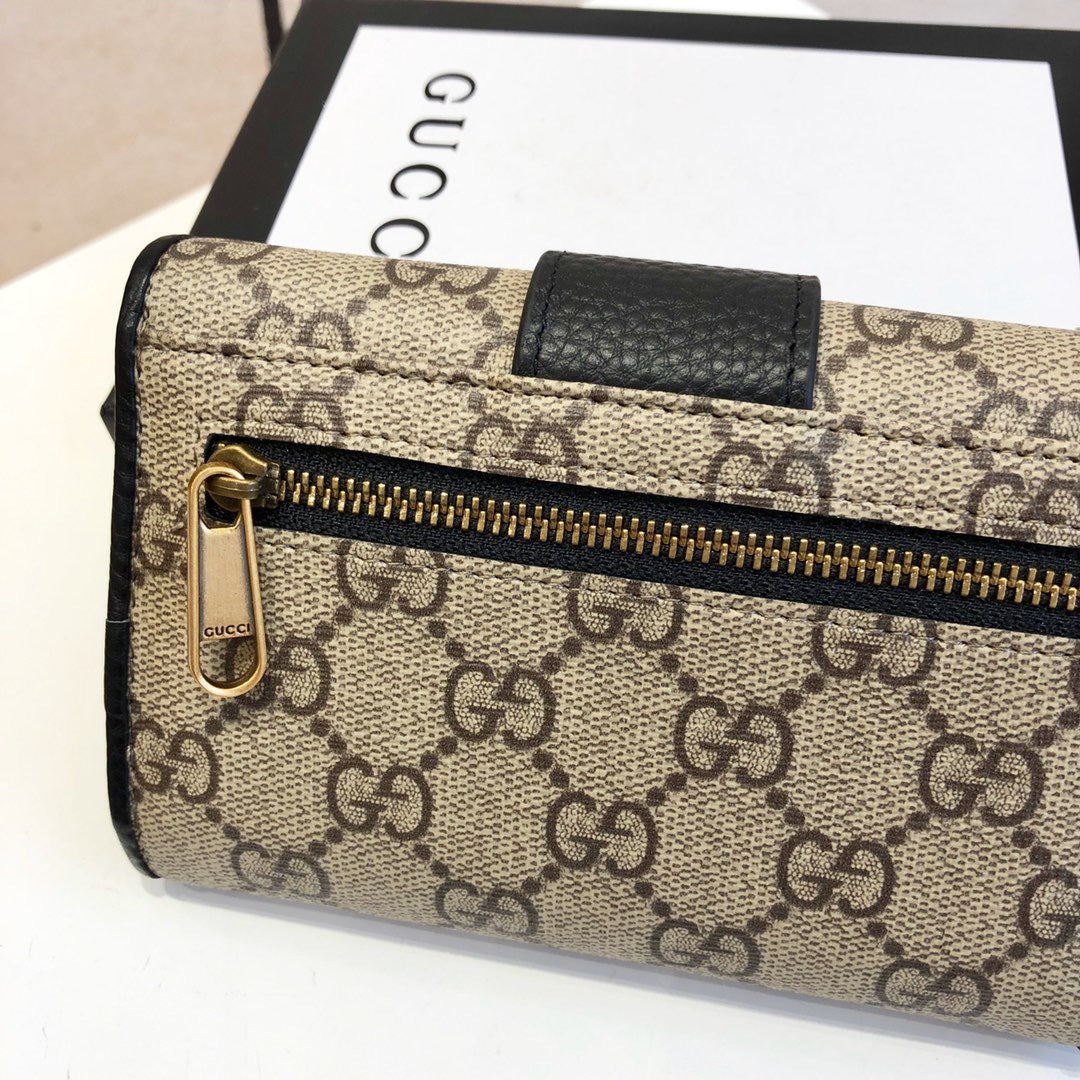 Gucci wallet